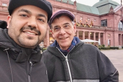 2 Treffpunkt am Bahnhof