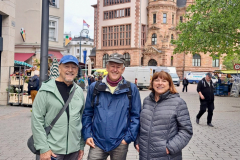 4 mit Torsten am Rathaus